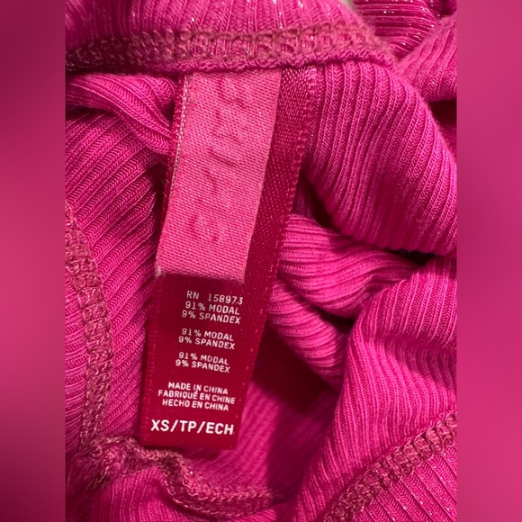 Skims lounge dress in sparkly pink - Picture 3 of 7